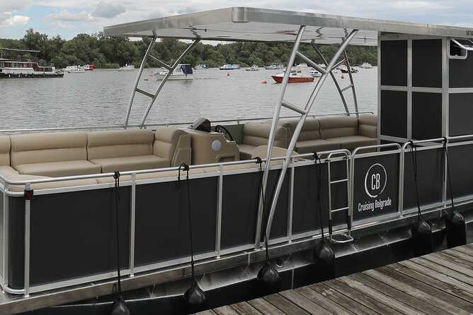 2 hours / Sightseeing Boat cruise Drinks Included - Drinks included, Wi-Fi onboard, and the small-group advantage