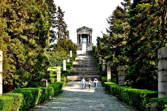 Avala Mountain Private Tour - Stop 1 on Avala Mountain: protected nature plus a geology lesson