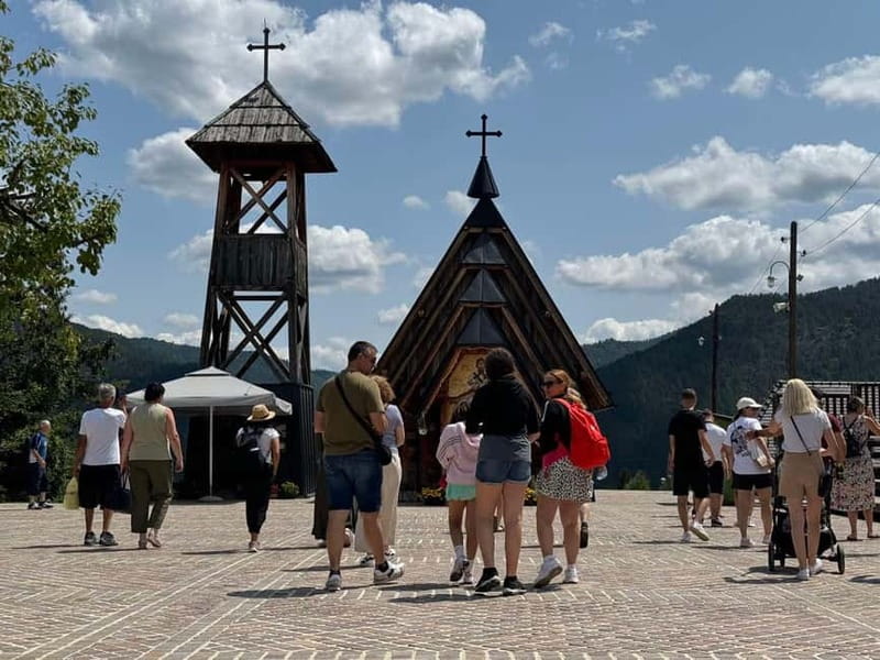 Belgrade: Best of West (Drina House, Drvengrad and Sargan 8) - Pickup, road time, and the early stop that sets the mood
