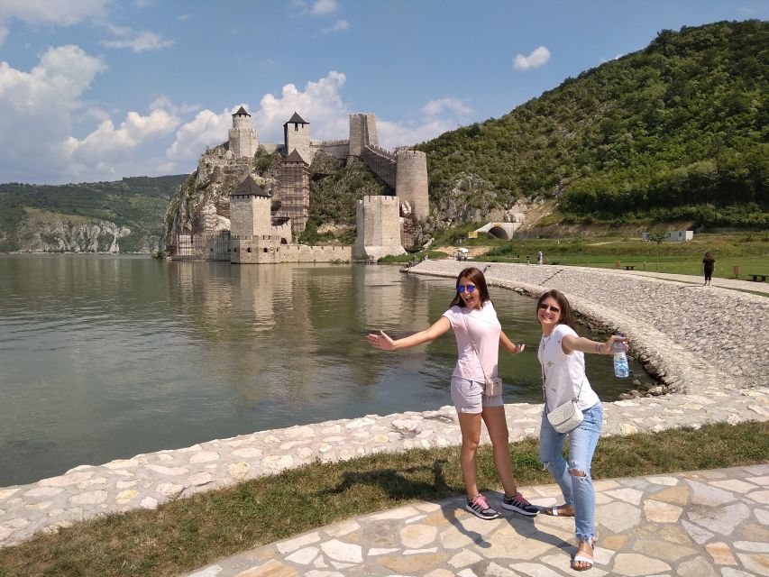 Belgrade: Golubac Fortress with Iron Gate Speed Boat Ride - Lunch by the Danube: how to handle the free time