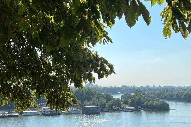 Belgrade sightseeing by car - Ada Ciganlija: a short hit of Sava river island recreation
