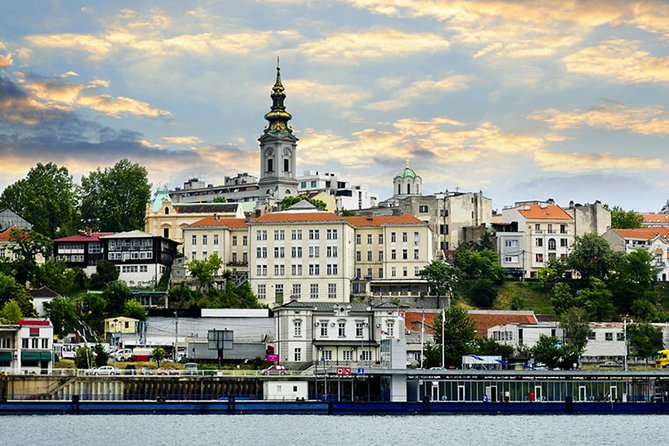 Belgrade Sunset Cruise w/ Live Tour Guide - The meeting point and how the tour starts on the right foot