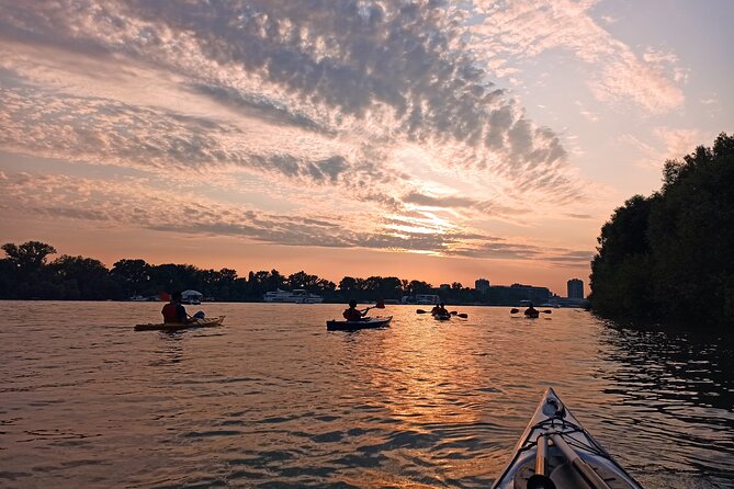 Belgrade: Sunset Kayak Tour - The Ušće Start and the Danube Cruise Past Belgrade’s Icons
