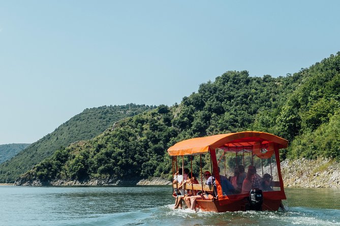 From Belgrade:Uvac Nature Reserve Tour - Uvac Special Nature Reserve: protected species and how the guide shapes the day
