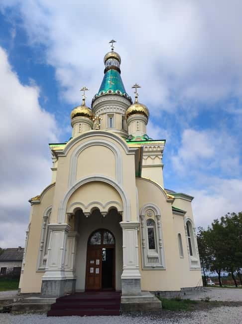 From Novi Sad: Sremski Karlovci and Krusedol Monastery Tour - Vrdnik fortress area and Beli majdan: scenery plus Roman-era curiosity