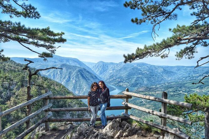 National park Tara - private day tour - The Drina River House: border oddity, quick coffee, big photos