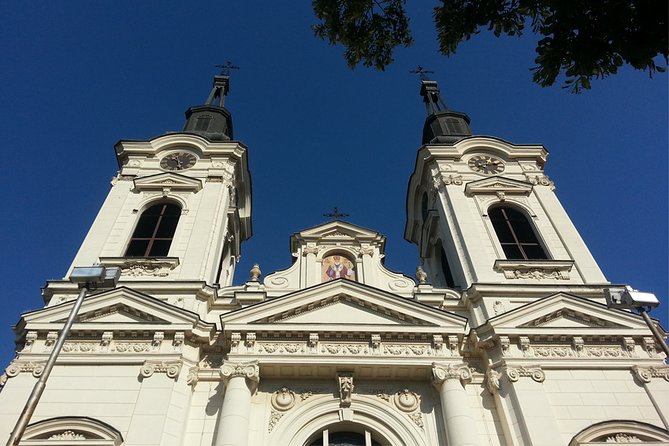 Private Day Tour to Fruska Gora Monasteries, Sremski Karlovci and Novi Sad - Pickup in Belgrade: when you start can matter