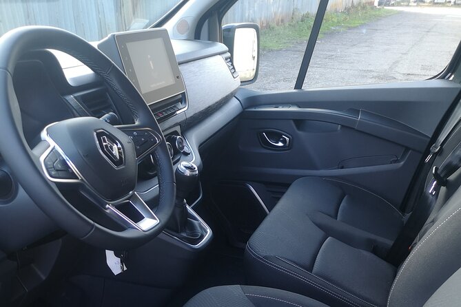 Private Limo Transfer from Beograd Airport to Belgrade downtown - Meeting the Driver at Beograd Airport, Without Guesswork