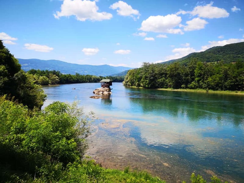 West of Belgrade: Woodentown, Šargan 8 train & Drina River - Food on the route: what lunch means here